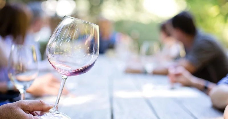 La dégustation au salon ne dit pas tout du vin